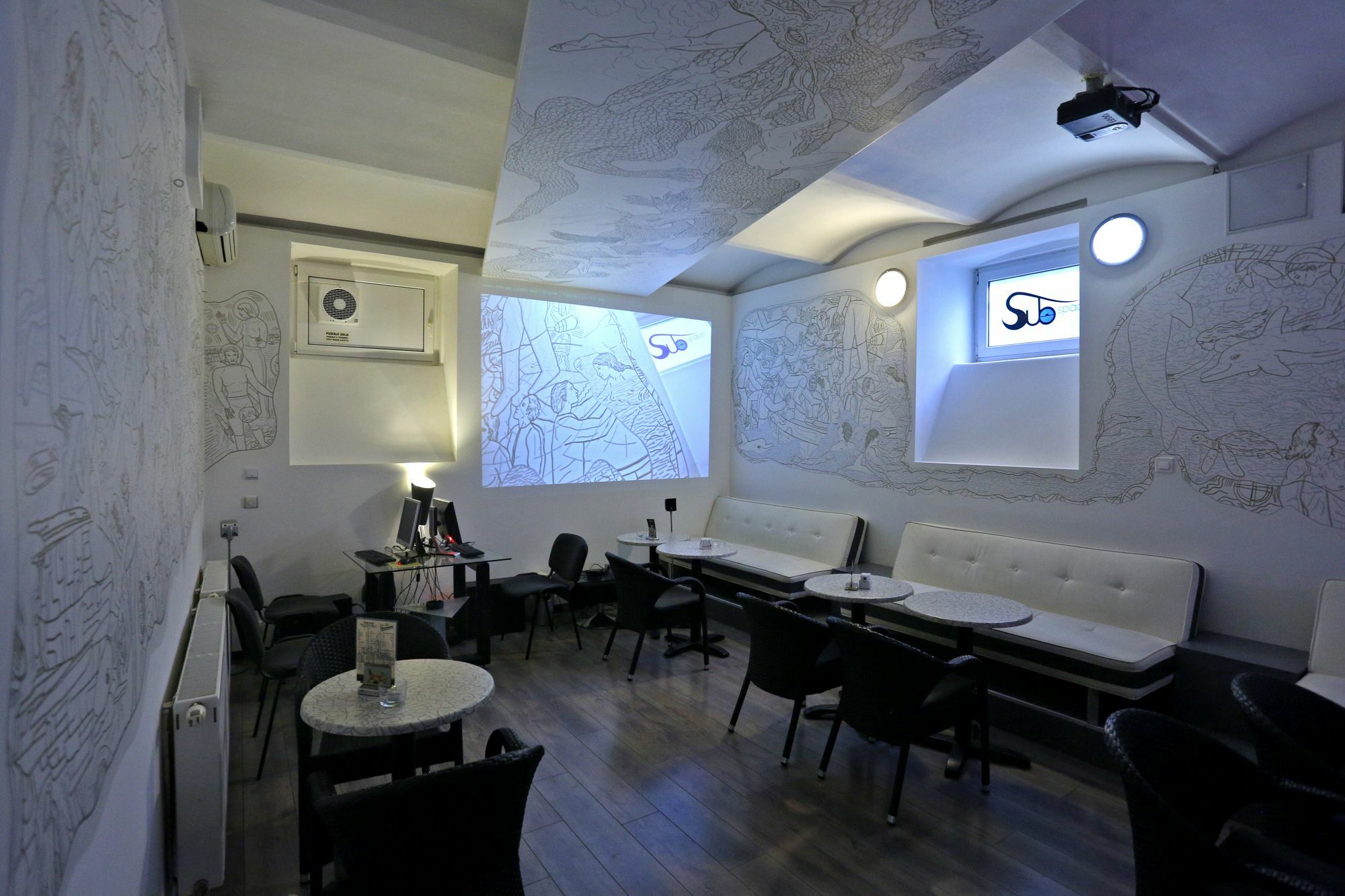 Subspace Hostel ซาเกร็บ ภายนอก รูปภาพ